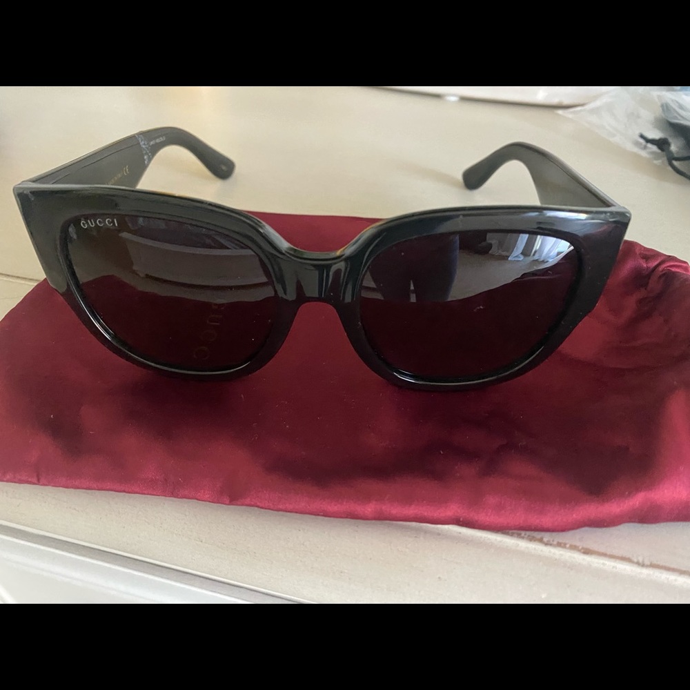 Authentic Gucci sunglasses - Brand New